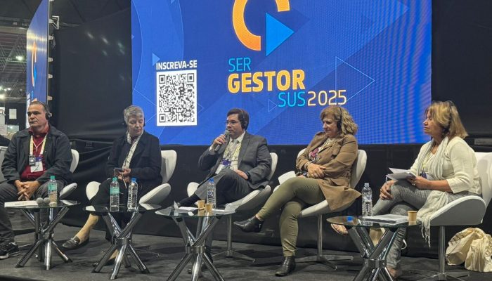 Presidente do COSEMS-PE coordenou mesa “Ser Gestor” no maior congresso de saúde pública do mundo