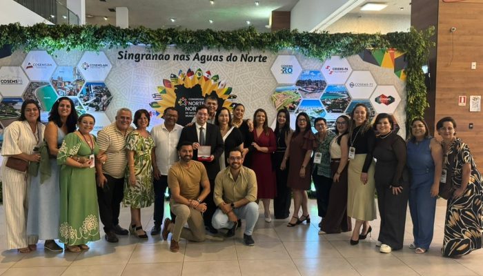 COSEMS-PE participa da abertura do X Congresso Norte e Nordeste de Secretarias Municipais de Saúde e recebe homenagem